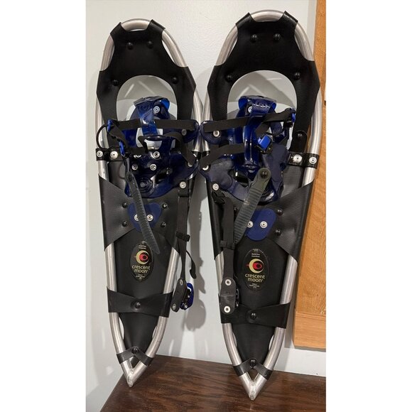 Crescent Moon Silver Series Hiking/Recreational Snowshoes With Teardrop Shape - Picture 1 of 5